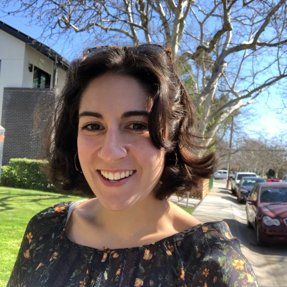 Meet your Posher, Maia